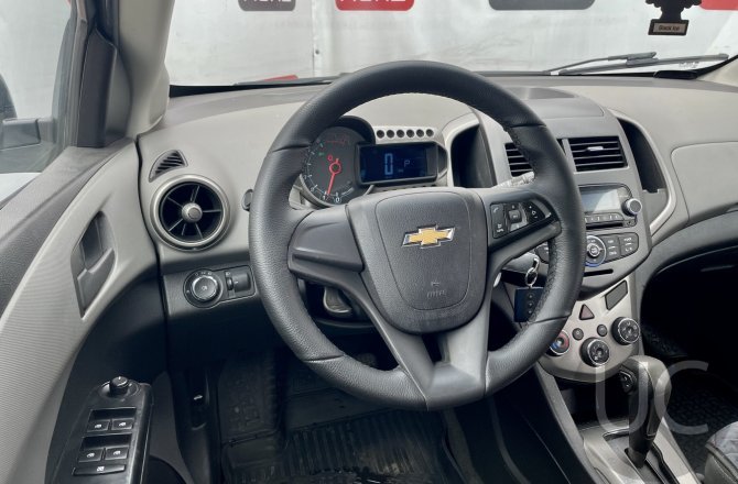 купить б/у автомобиль Chevrolet Aveo 2013 года
