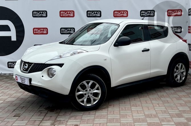 подержанный авто Nissan Juke 2013 года