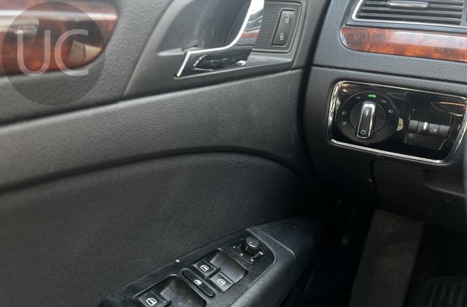 объявление о продаже Skoda Superb 2010 года