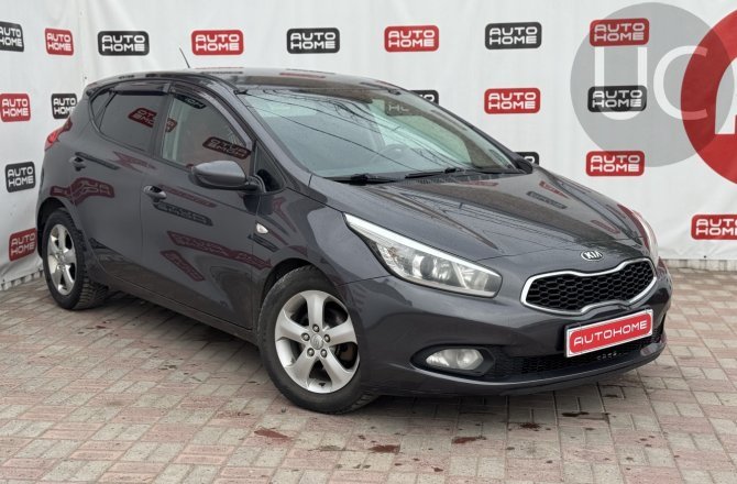 объявление о продаже Kia Ceed 2012 года