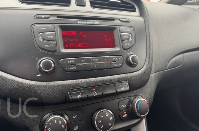 купить б/у автомобиль Kia Ceed 2012 года