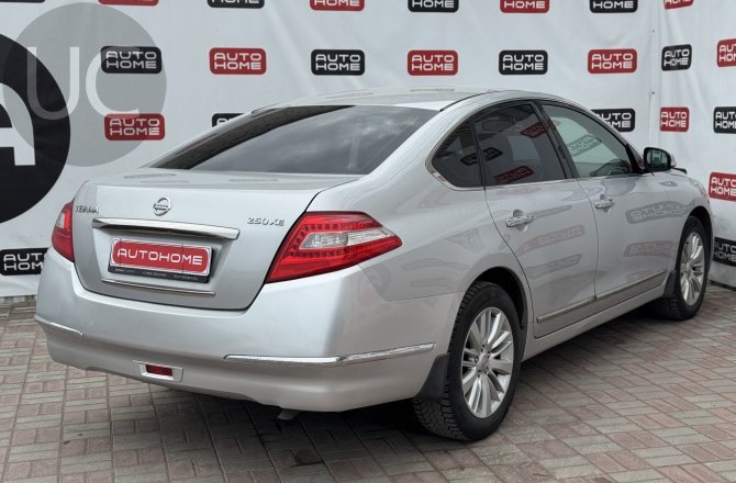 купить Nissan Teana с пробегом, 2010 года