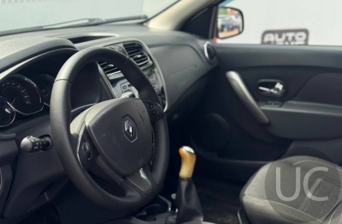 фотографии Renault Sandero