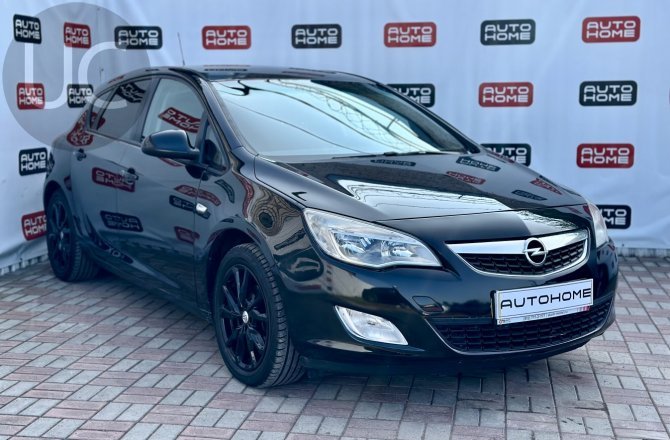 объявление о продаже Opel Astra 2011 года