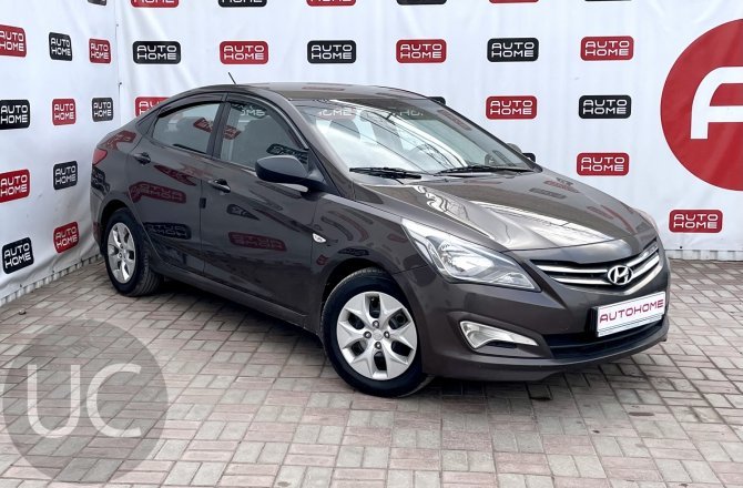 объявление о продаже Hyundai Solaris 2015 года