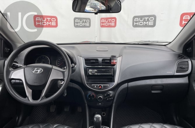 фотографии Hyundai Solaris