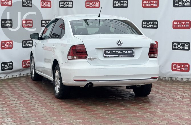 купить б/у автомобиль Volkswagen Polo 2013 года