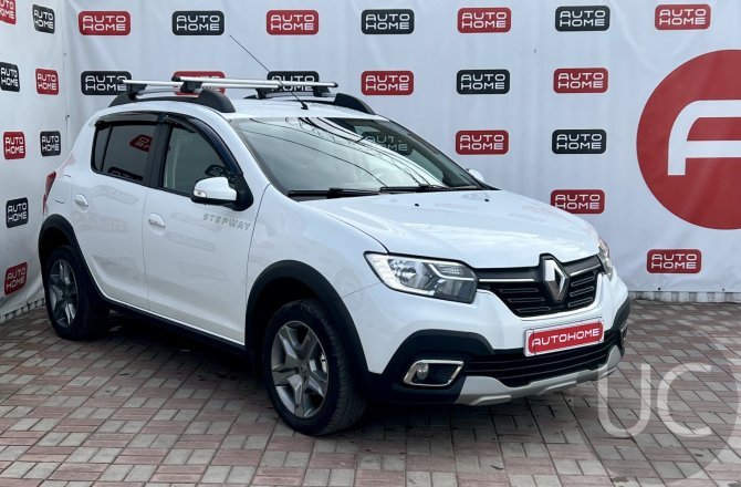 купить Renault Sandero с пробегом, 2019 года