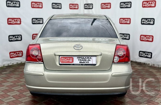 купить б/у автомобиль Toyota Avensis 2008 года
