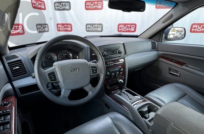 Jeep Grand  Cherokee 2006 года за 699 990 рублей