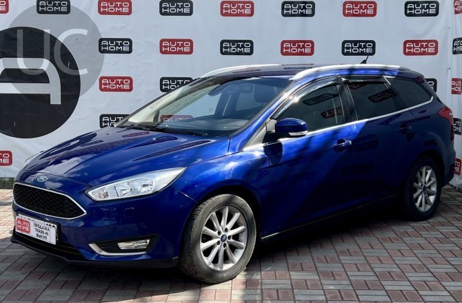 подержанный авто Ford Focus 2016 года