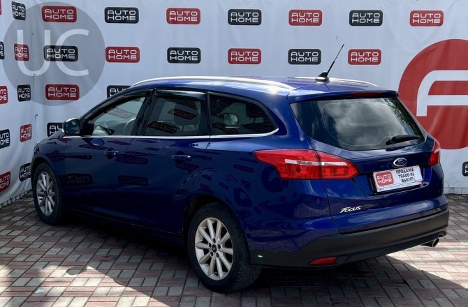 купить б/у автомобиль Ford Focus 2016 года