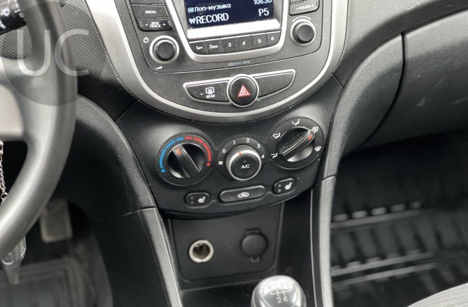 купить Hyundai Solaris с пробегом, 2015 года