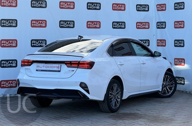 купить Kia Cerato с пробегом, 2023 года