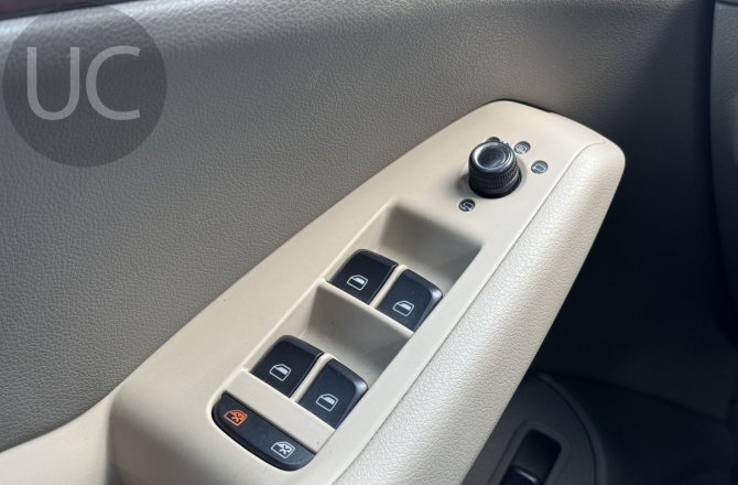 объявление о продаже Audi Q5 2012 года