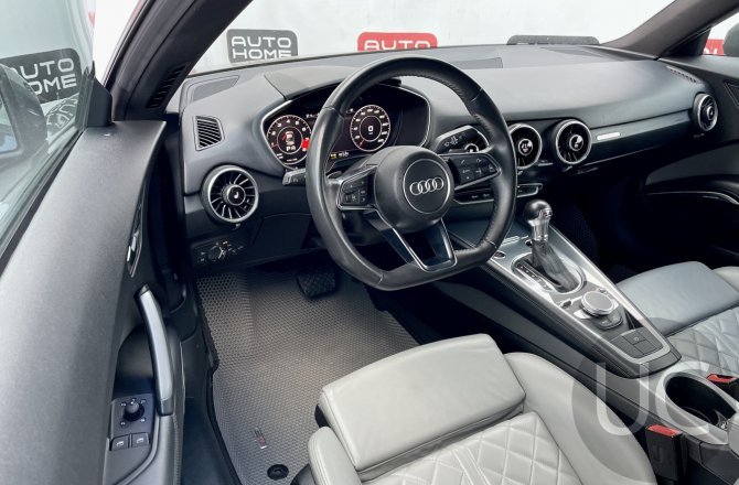 объявление о продаже Audi TT 2015 года