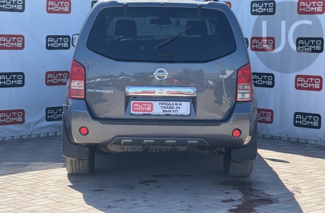 купить б/у автомобиль Nissan Pathfinder 2011 года