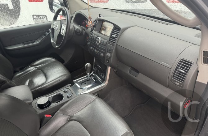 объявление о продаже Nissan Pathfinder 2011 года