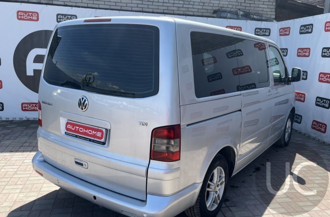 Volkswagen Multivan 2009 года за 1 574 990 рублей