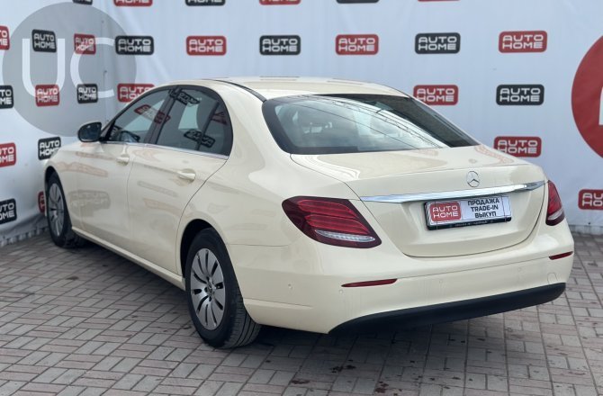 купить Mercedes-Benz E-Class с пробегом, 2020 года