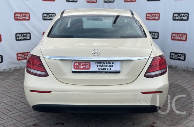 купить б/у автомобиль Mercedes-Benz E-Class 2020 года