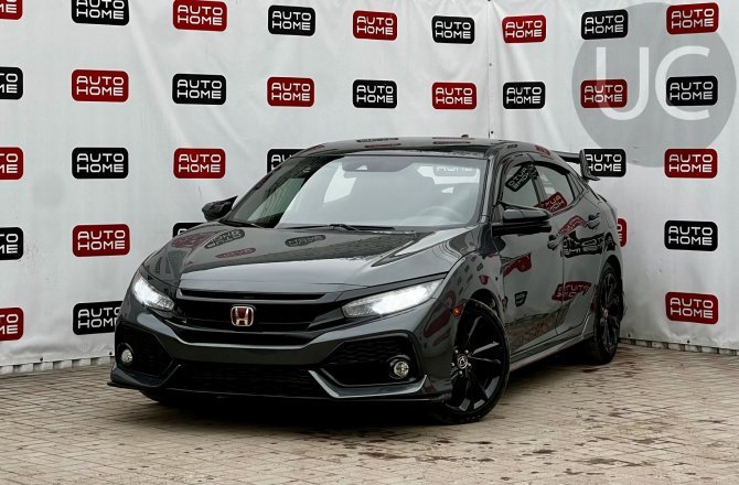 подержанный авто Honda Civic 2018 года