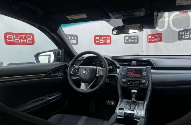объявление о продаже Honda Civic 2018 года