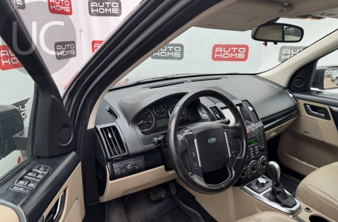 подержанный авто Land Rover Freelander 2012 года