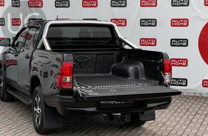фотографии Toyota Hilux