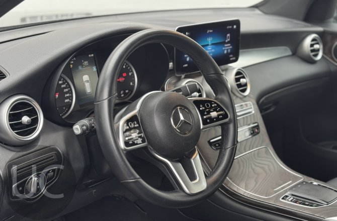 объявление о продаже Mercedes-Benz GLC-class 2021 года