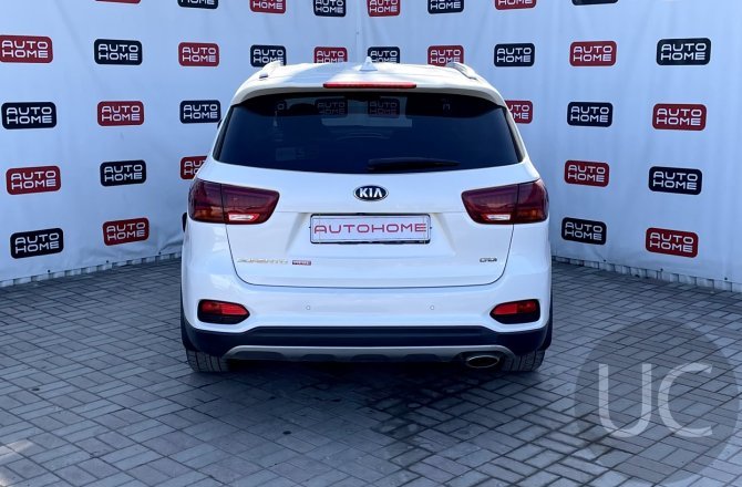 купить б/у автомобиль Kia Sorento 2019 года