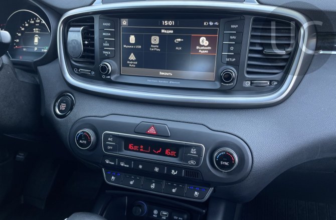 купить б/у автомобиль Kia Sorento 2019 года