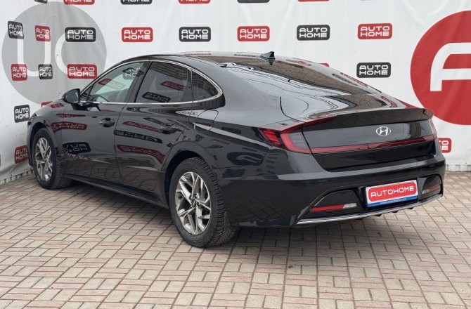 Hyundai Sonata 2021 года за 1 829 990 рублей