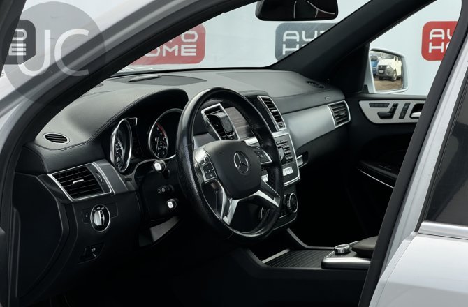 подержанный авто Mercedes-Benz GL-Class 2013 года