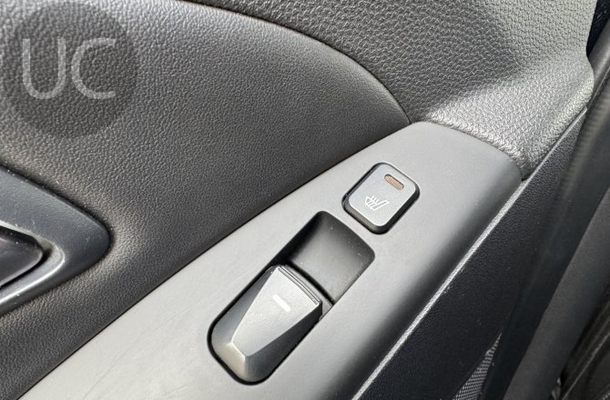 подержанный авто Hyundai ix35 2014 года
