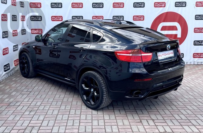 подержанный авто BMW X6 2011 года