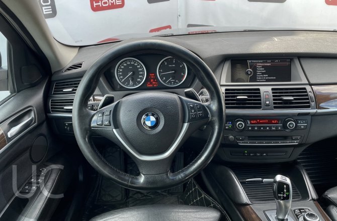 объявление о продаже BMW X6 2011 года
