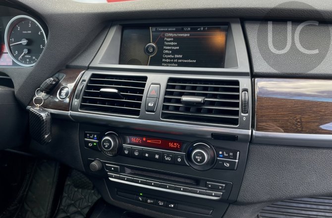 BMW X6 2011 года за 1 999 900 рублей