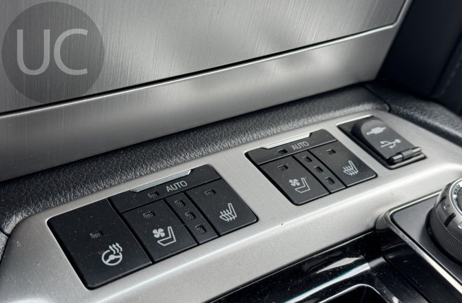 объявление о продаже Toyota Land Cruiser 2016 года