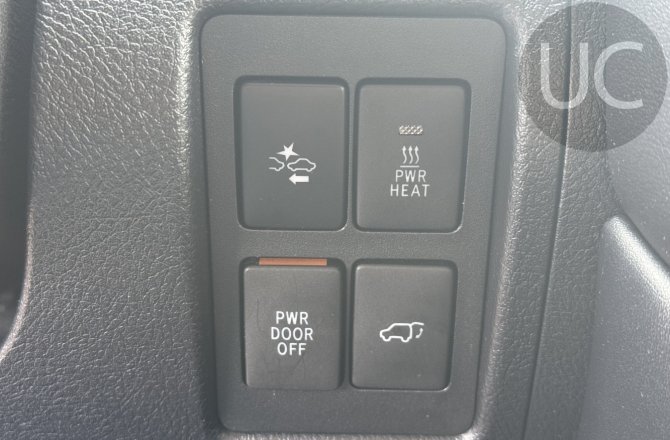 купить Toyota Land Cruiser с пробегом, 2016 года