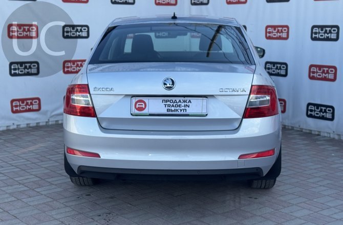 купить б/у автомобиль Skoda Octavia 2017 года