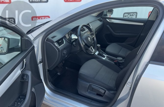подержанный авто Skoda Octavia 2017 года
