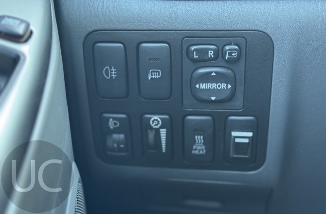 купить б/у автомобиль Toyota Land Cruiser Prado 2004 года