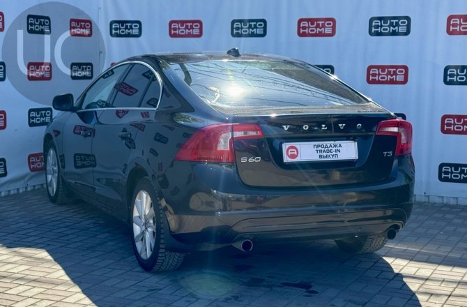 Volvo S60 2014 года за 1 344 990 рублей