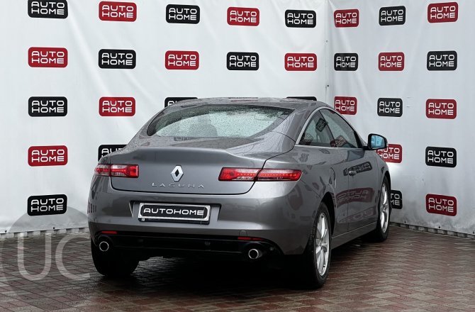 купить Renault Laguna с пробегом, 2009 года