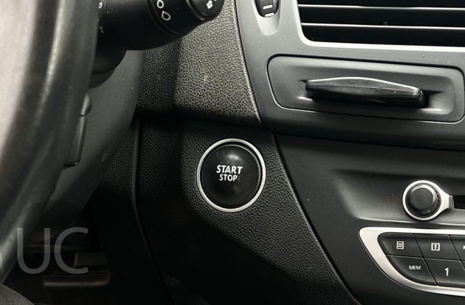 объявление о продаже Renault Laguna 2009 года