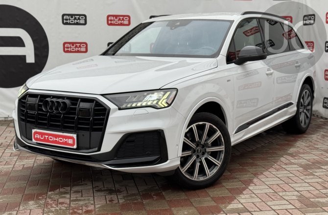 подержанный авто Audi Q7 2020 года