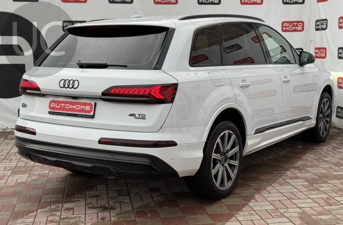 купить б/у автомобиль Audi Q7 2020 года
