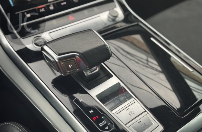 купить б/у автомобиль Audi Q7 2020 года