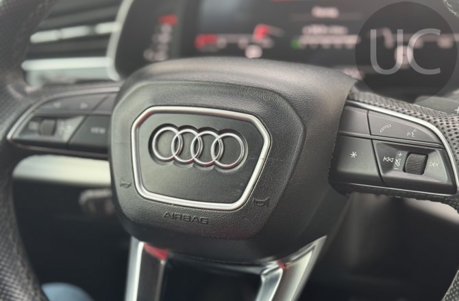 подержанный авто Audi Q7 2020 года